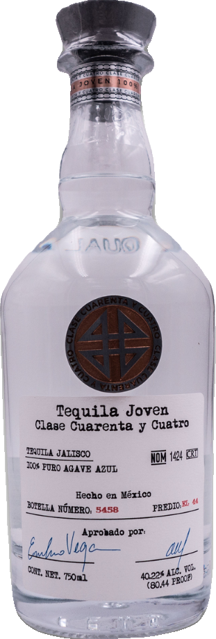 Joven Clase Cuarenta Y Cuatro 750ml